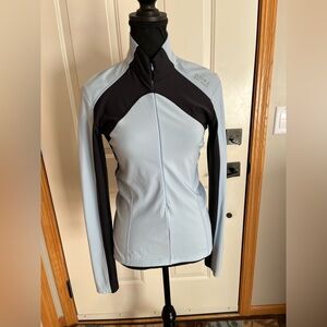 Women’s Gore Bike Wear soft shell wind stopper blue black 3/4 zip jacket. Small
